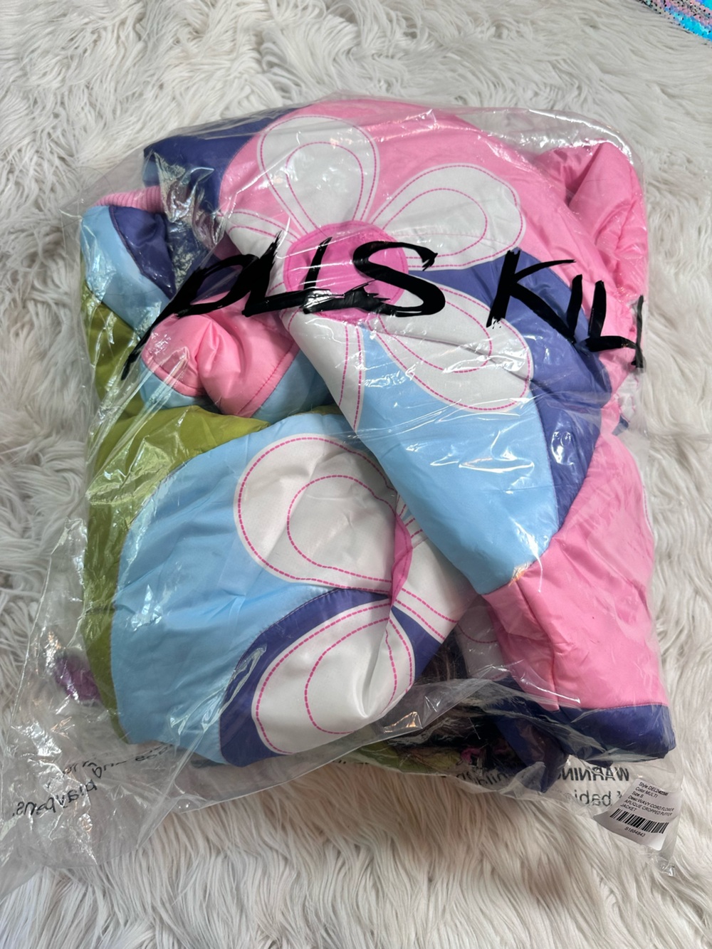 Delia’s • X Dolls Kill Show & Tell Quilted Floral Puffer Jacket - Picture 4 of 16
